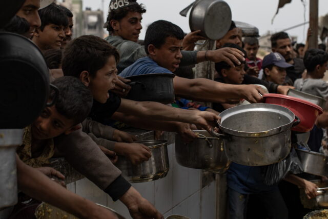 Στα πρόθυρα λιμού η Γάζα – Αντιπαράθεση στον ΟΗΕ για την παροχή βοήθειας