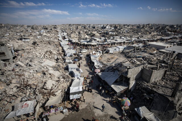 Γάζα: Το Ισραήλ ισοπεδώνει τα ερείπια της Ράφα