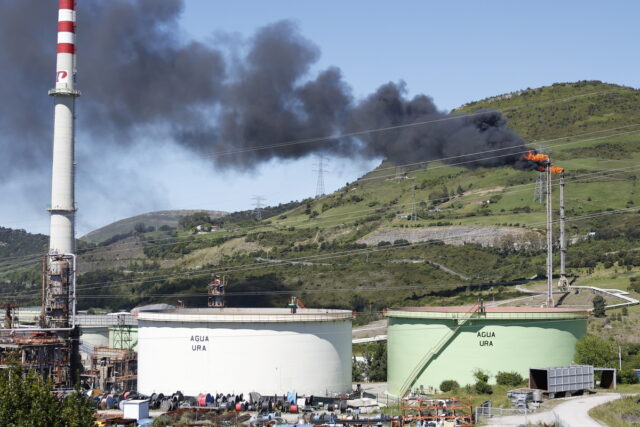 Ισπανία: Διακοπή λειτουργίας πυρηνικών σταθμών και διυλιστηρίων από το μπλακάουτ