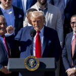 ΗΠΑ: 100 ημέρες μετά την επιστροφή Τραμπ στον Λευκό Οίκο, οι Αμερικανοί είναι απογοητευμένοι