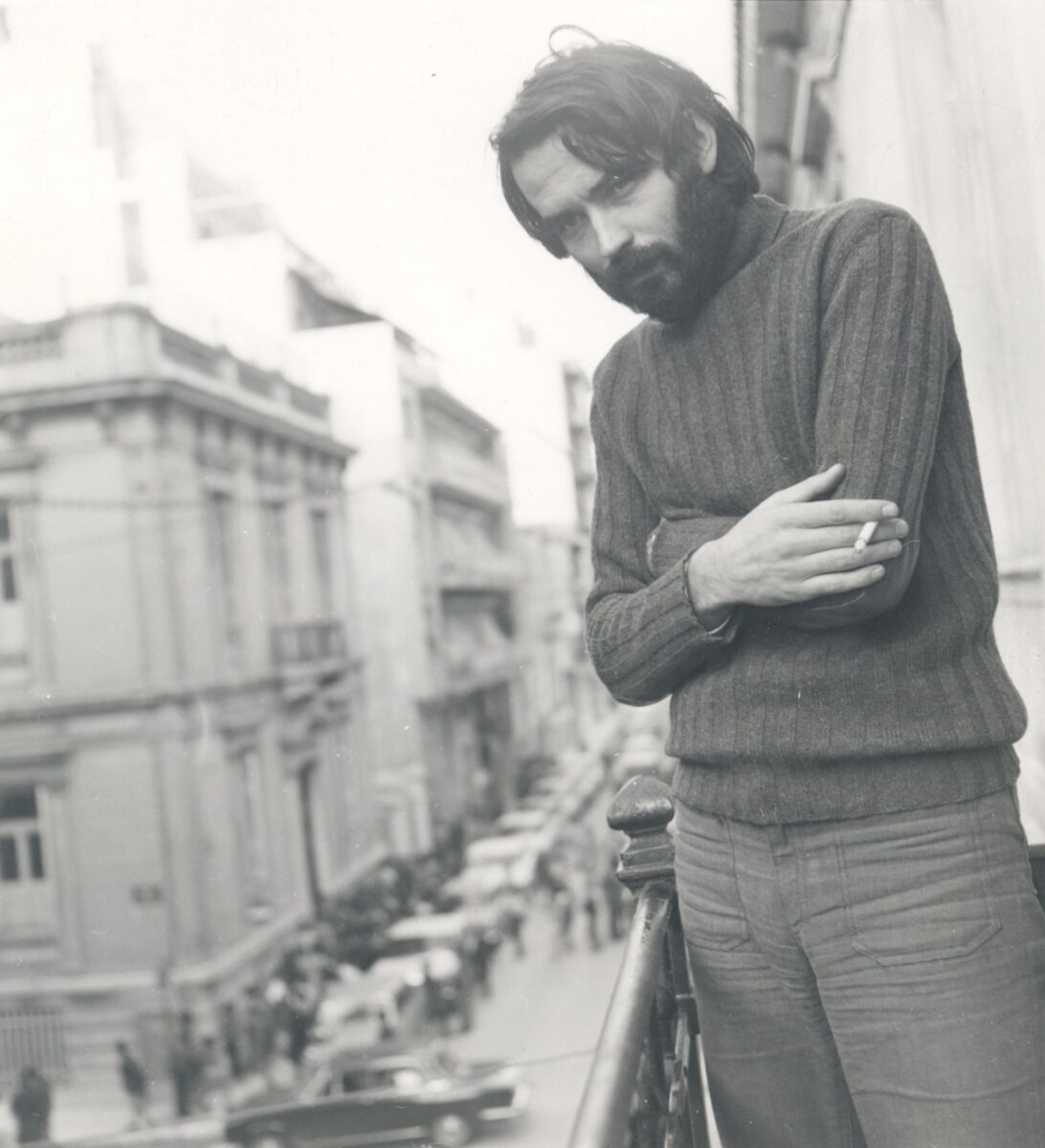 Λάκης Παπαστάθης