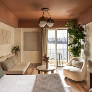 Hgiso Apartment: Φως και αρμονία σε μια νεοκλασική κατοικία στη Σύρο