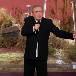 Λάκης Λαζόπουλος: Μου πρότειναν από την AGB να αλλάξω ώρα για να μου δώσουν 45% τηλεθέαση