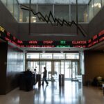 Χρηματιστήριο Αθηνών: Μεγάλη πτώση 4,83%, «χάθηκαν» 5,3 δισ. ευρώ