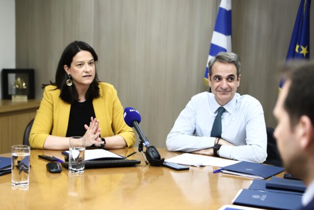 Κυρ. Μητσοτάκης από Υπ. Εργασίας: «Στηρίζουμε το διαθέσιμο εισόδημα όλων των πολιτών»