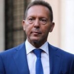 Κίνδυνο «αρνητικού σοκ ζήτησης» προβλέπει ο Γιάννης Στουρνάρας για τους δασμούς Τραμπ