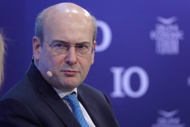 Κ. Χατζηδάκης: «Άρση μονιμότητας και μπόνους απόδοσης στο Δημόσιο μετά από πραγματική αξιολόγηση»