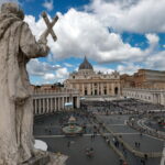 Κονκλάβιο: Μαύρος καπνός ξανά από την Καπέλα Σιστίνα