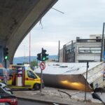 Νταλίκα έπεσε από γέφυρα της Πέτρου Ράλλη στη λεωφόρο Θηβών