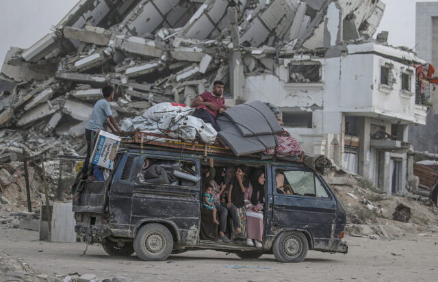 Η Ευρώπη εντείνει την πίεση στο Ισραήλ για να σταματήσει την κλιμάκωση στη Γάζα