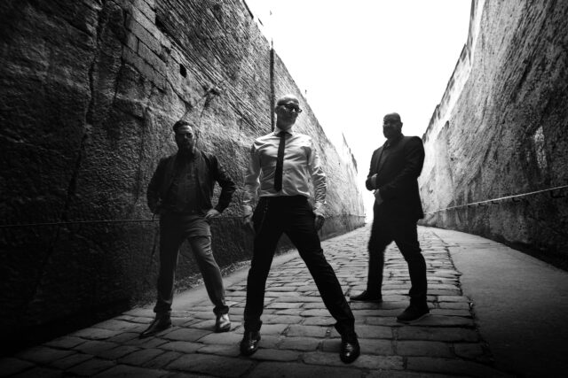 Οι Covenant ζωντανά τον Σεπτέμβριο στο Θέατρο Πέτρας