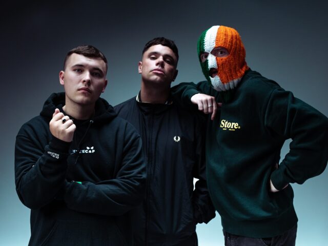 Kneecap: “14.000 μωρά πρόκειται να πεθάνουν από την πείνα στη Γάζα και το βρετανικό κατεστημένο επικεντρώνεται σε εμάς”