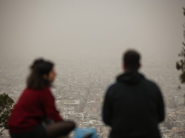 Μεταφορά σκόνης από την περιοχή της Λιβύης και της Αιγύπτου