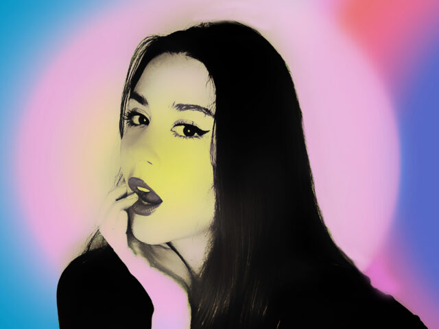 Η Χριστίνα Σαμαρά άφησε ένα διδακτορικό στη Νορβηγία για να γράψει μουσικές και στίχους