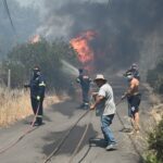 Πυρκαγιά στην Παλαιά Φώκαια: Ποιοι δρόμοι είναι κλειστοί