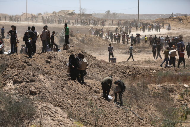 Νέα αιματοχυσία στη Γάζα: 51 Παλαιστίνιοι σκοτώθηκαν από ισραηλινά πυρά ενώ περίμεναν ανθρωπιστική βοήθεια
