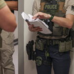 ΗΠΑ: Το Ανώτατο Δικαστήριο ενέκρινε την επανάληψη των απελάσεων μεταναστών προς τρίτες χώρες