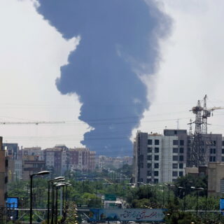 Ο Νετανιάχου καλεί τους κατοίκους της Τεχεράνης να εκκενώσουν την περιοχή