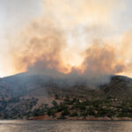 Εφιαλτική η κατάσταση στη Χίο: Εκκενώσεις χωριών και ανεξέλεγκτα πύρινα μέτωπα