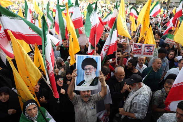 Ιράν: Ο Πεζεσκιάν ανακοινώνει το τέλος του «πολέμου των 12 ημερών»