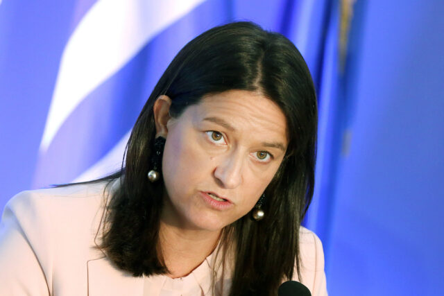 Μέχρι και 13 ώρες εργασία την ημέρα σε έναν εργοδότη, φέρνει το νέο εργασιακό νομοσχέδιο