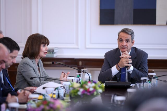 Συνάντηση του πρωθυπουργού με τους Πρυτάνεις των πανεπιστημίων