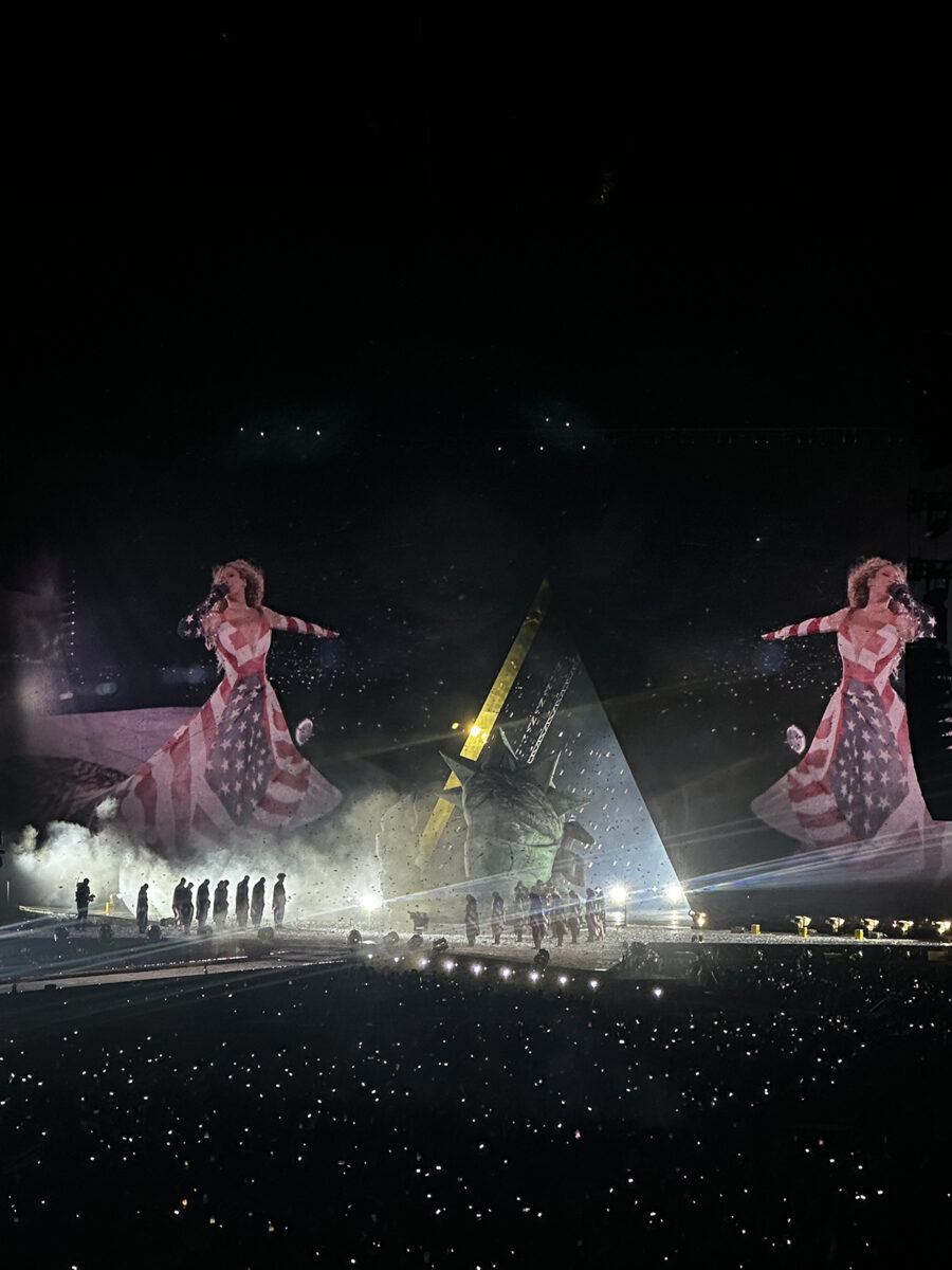 Η Beyoncé στο Cowboy Carter Tour στο Παρίσι