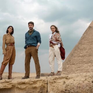 3 ταινίες για το σπίτι: H νέα σάτιρα του δημιουργού του Succession, η Νάταλι Πόρτμαν σε περιπέτεια και μια έκπληξη από την Ασία