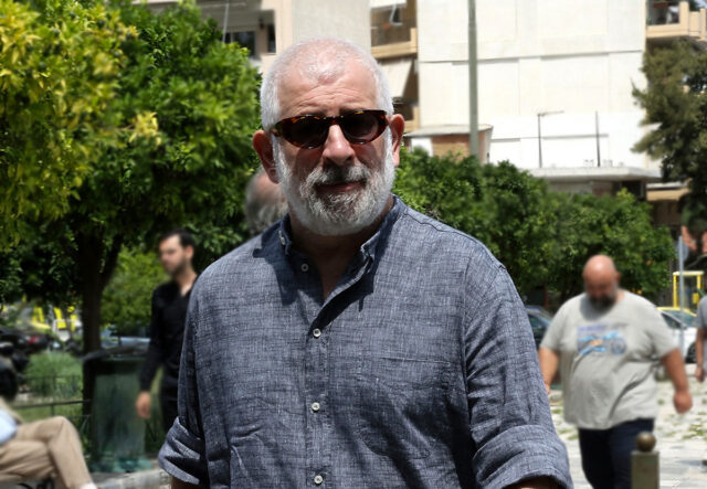 Ποινή φυλάκισης 3 ετών με αναστολή στον Πέτρο Φιλιππίδη – Αφέθηκε ελεύθερος