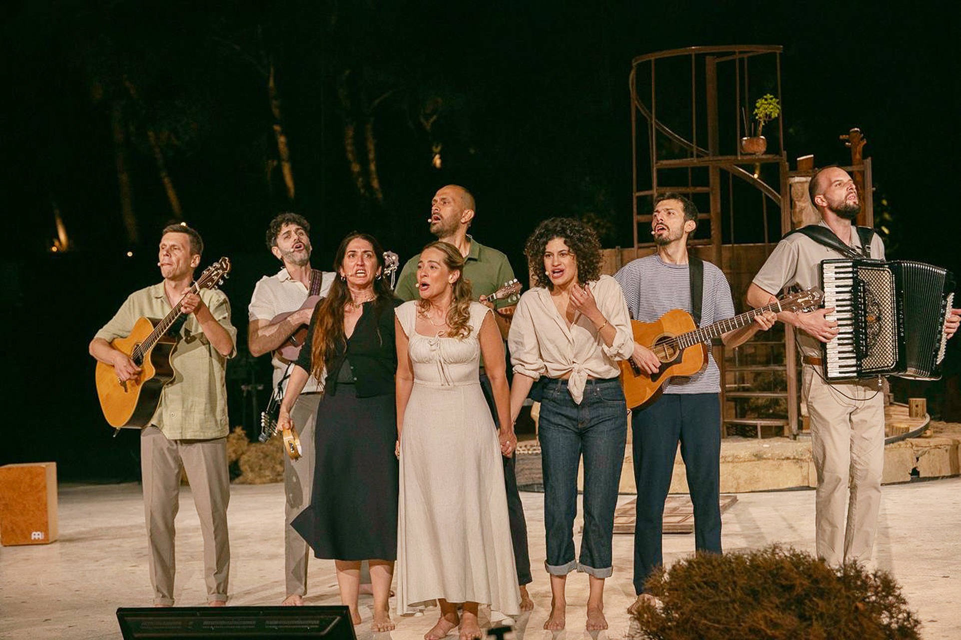 ΝΑΤΑΣΣΑ ΜΠΟΦΙΛΙΟΥ