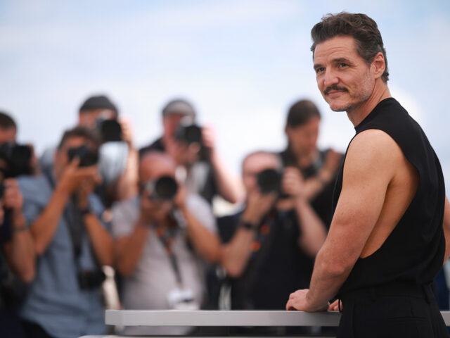 Pedro Pascal: Ο άνθρωπος, ο μύθος, το μπράτσο