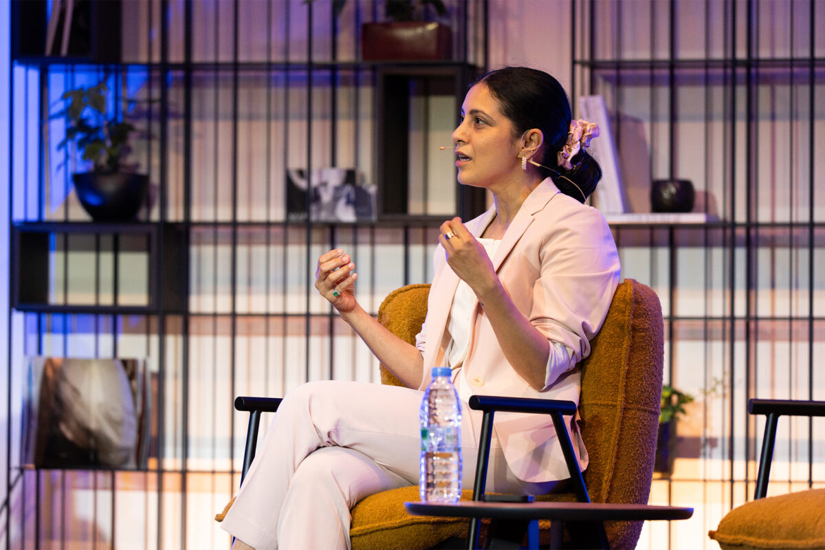 Η Mitali Mukherjee, επικεφαλής του Reuters Institute στο TEDxPatras 2025 © TEDxPatras