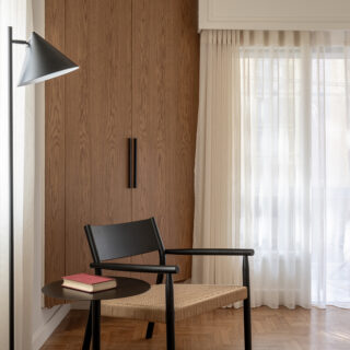 Παρελθόν και παρόν διασταυρώνονται σε ένα διαμέρισμα των 70s στα Εξάρχεια