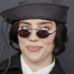 Μπίλι Άιλις: Συνεργασία-έκπληξη με τον Τζέιμς Κάμερον σε 3D παραγωγή