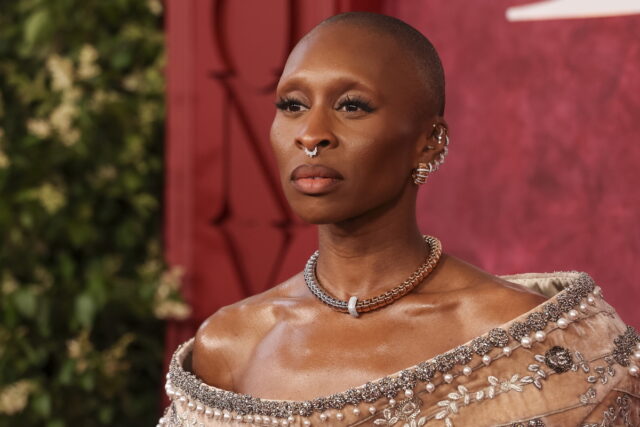 Η Σίνθια Ερίβο μεταφέρει το sci-fi θρίλερ «Saturation Point» στη μεγάλη oθόνη