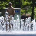 Καύσωνας σαρώνει τη Γερμανία – Έως 38 βαθμοί και αύριο χειρότερα