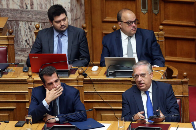 HIAS Greece: Μια οφειλόμενη απάντηση στον Υπουργό Μετανάστευσης και Ασύλου