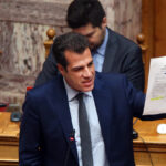 Βουλή: Υπερψηφίστηκε η τροπολογία για το μεταναστευτικό