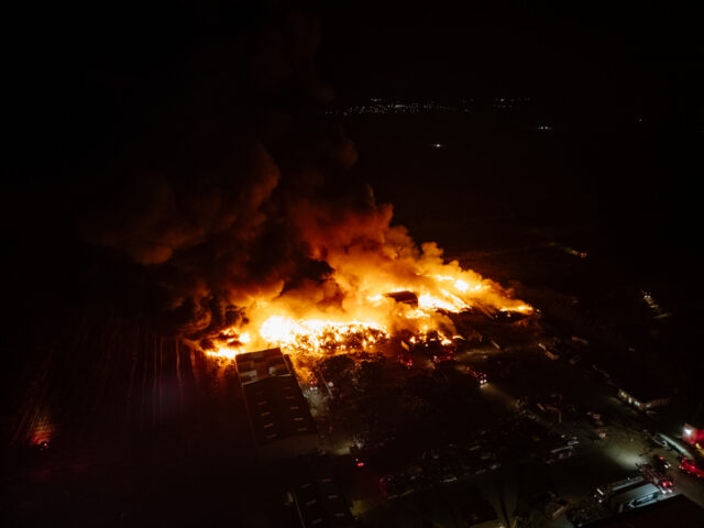 Μαίνεται από χθες η φωτιά στην Αλεξανδρούπολη