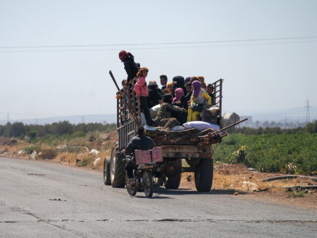 Συρία: Άμαχοι εγκαταλείπουν τις κουρδικές συνοικίες στο Χαλέπι