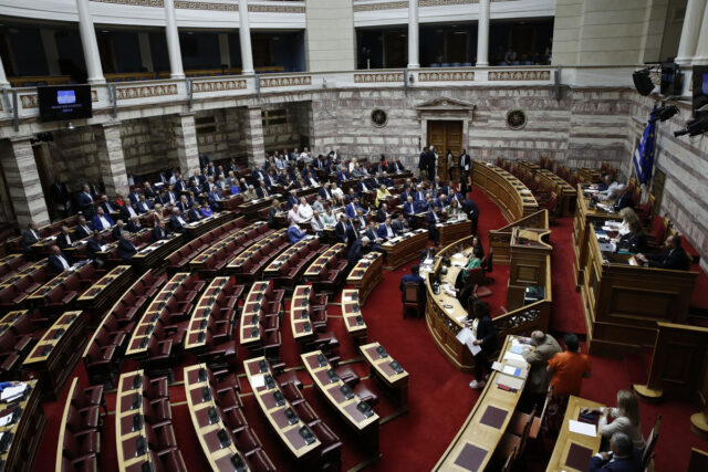 Τέμπη: Στο Δικαστικό Συμβούλιο με 157 ψήφους υπέρ, παραπέμπεται για πλημμέλημα ο Κώστας Αχ. Καραμανλής