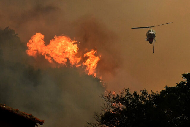 Πυρκαγιά σε εξέλιξη κοντά στην Στεμνίτσα Αρκαδίας