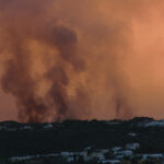 Αναζωπύρωση της πυρκαγιάς στα Κύθηρα – Εκκενώνονται τρία χωριά