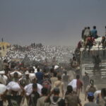 Γάζα: Ανατροπή φορτηγού με τρόφιμα μέσα σε πλήθος