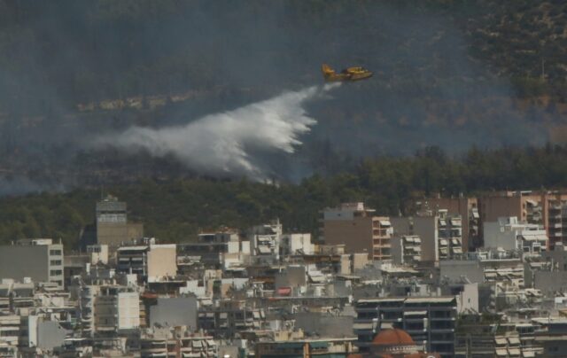 Εκτροπές κυκλοφορίας λόγω της φωτιάς στην Πολυτεχνειούπολη