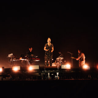 Οι Klangphonics και η Aurora έπαιξαν στα ίσα τους London Grammar και κέρδισαν όλοι