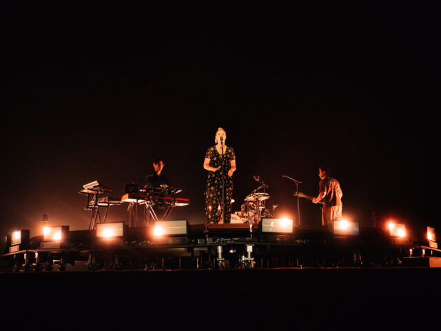 Οι Klangphonics και η Aurora έπαιξαν στα ίσα τους London Grammar και κέρδισαν όλοι