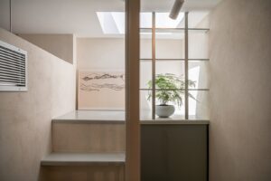 Η ομορφιά είναι στη λεπτομέρεια, σε ένα ανακαινισμένο βενετσιάνικο σπίτι στα Χανιά