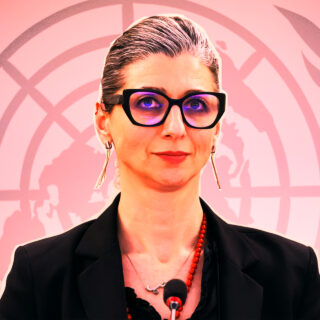 Η Francesca Albanese δεν φοβάται να πει τη λέξη “γενοκτονία” και αυτό την έκανε εχθρό