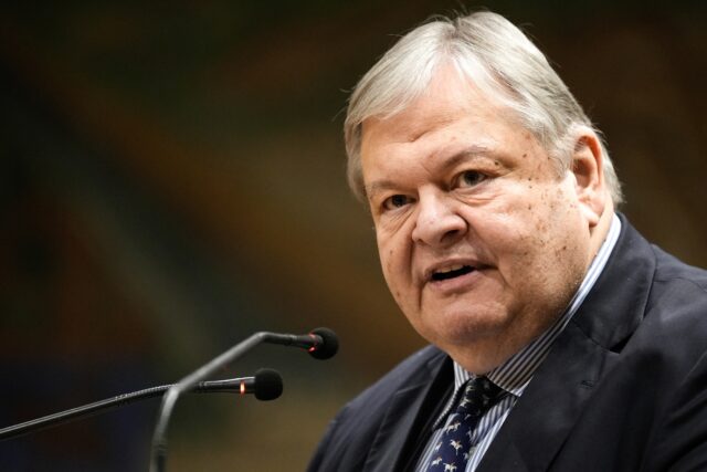 Ευ. Βενιζέλος κατά κυβέρνησης: «Ακραίος διασυρμός του Κοινοβουλίου και ευτελισμός των θεσμών»